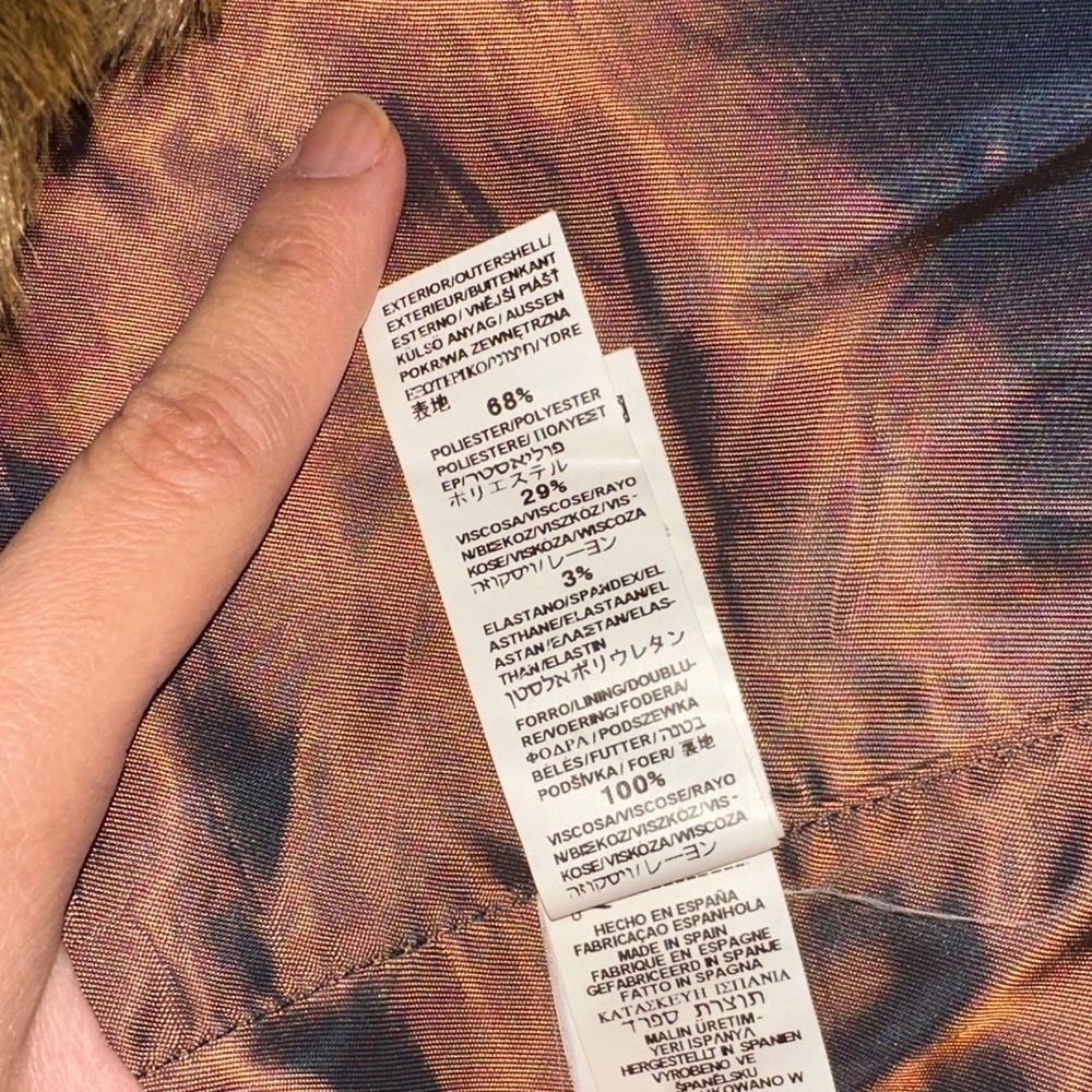Jones New York Tan Trench Coat with Faux Fur size Medium used in good condition - Picture 10 of 10